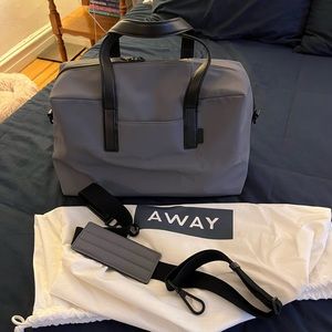 Away Everywhere Bag (Original) in Asphalt